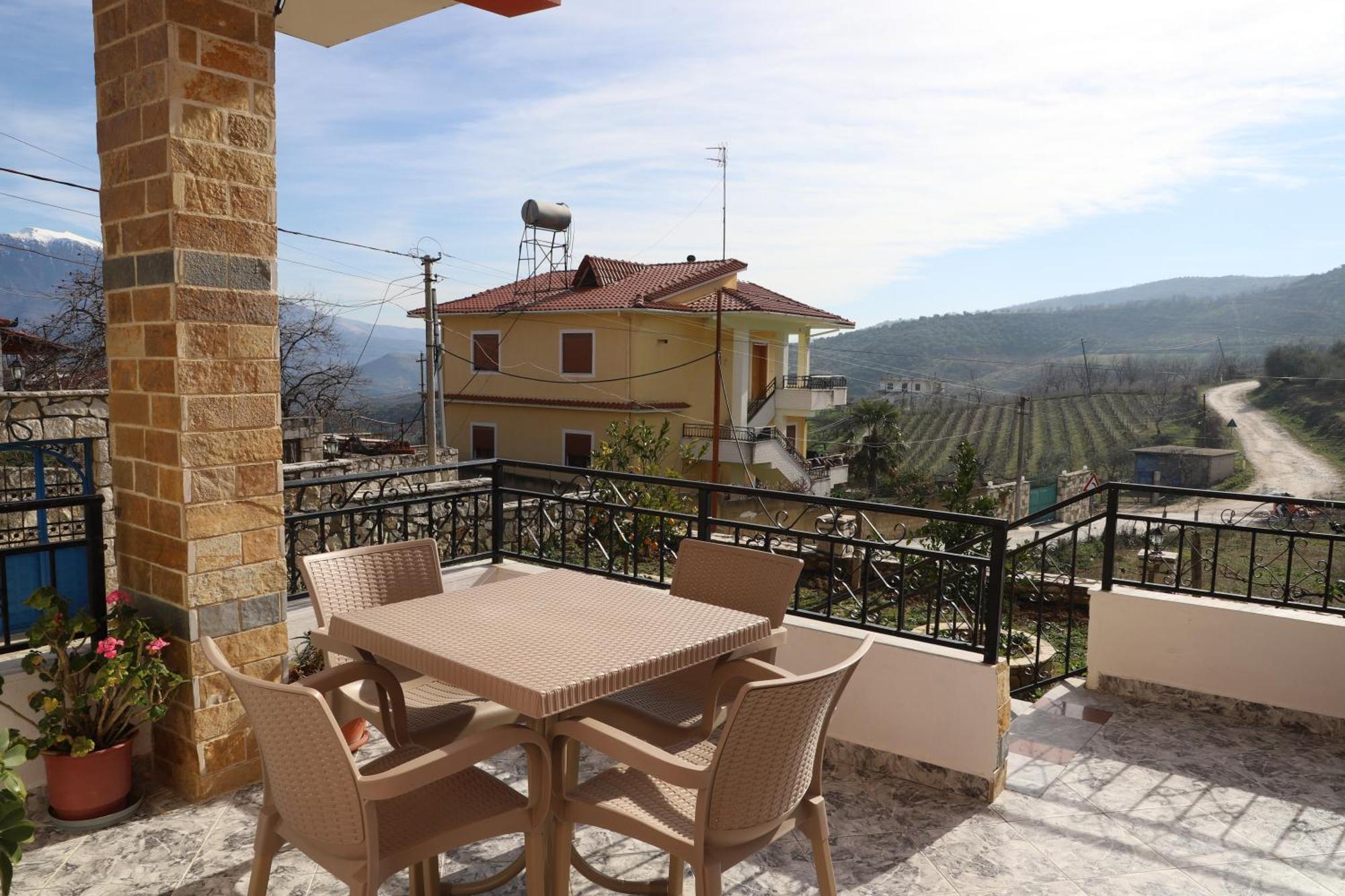 Villa Xherimeja Family Oasis Berat Værelse billede