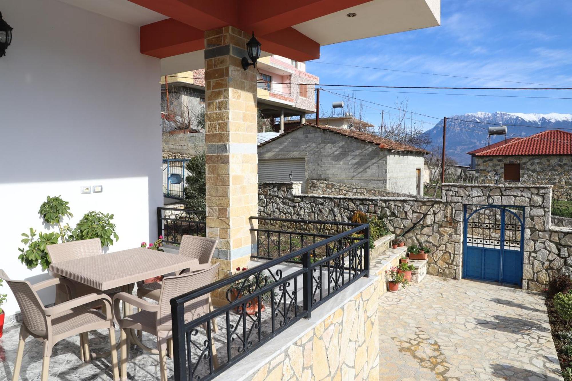 Villa Xherimeja Family Oasis Berat Værelse billede